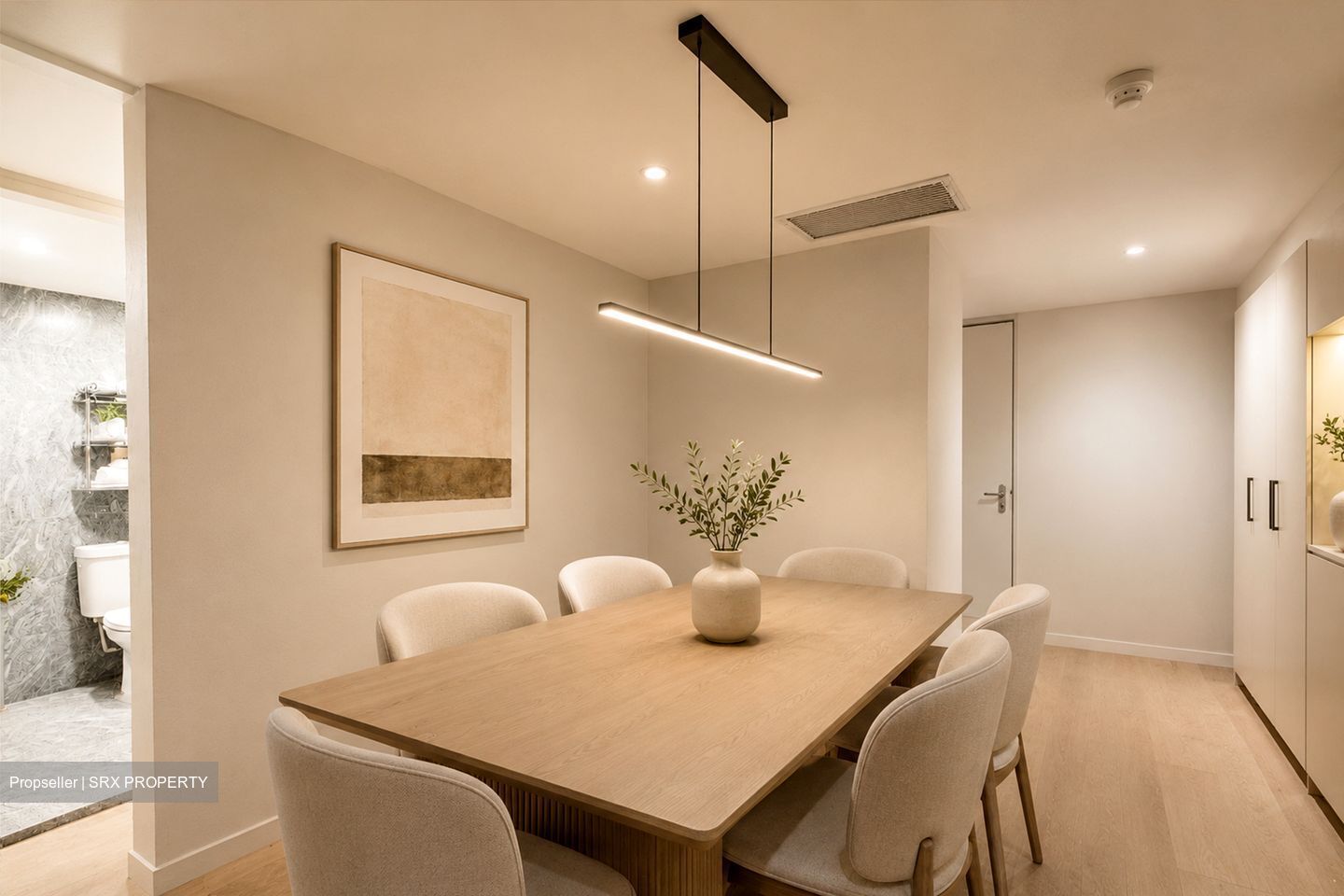 International Plaza (D2), Apartment #567200371